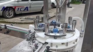 Machine de remplissage de bouteilles de poudre pour bébé
