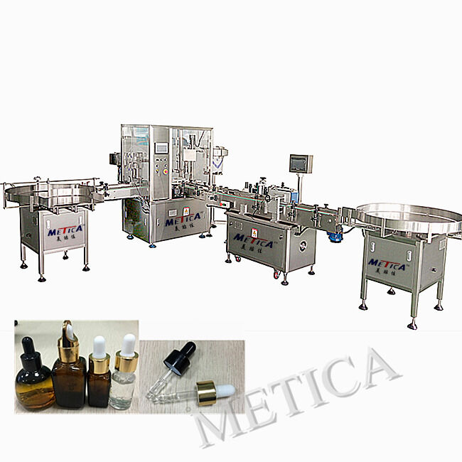 Ligne d'étiquetage de remplissage automatique de bouteille d'huile essentielle de niveau d'entrée 1200-1800BPH à 2 têtes de remplissage unique